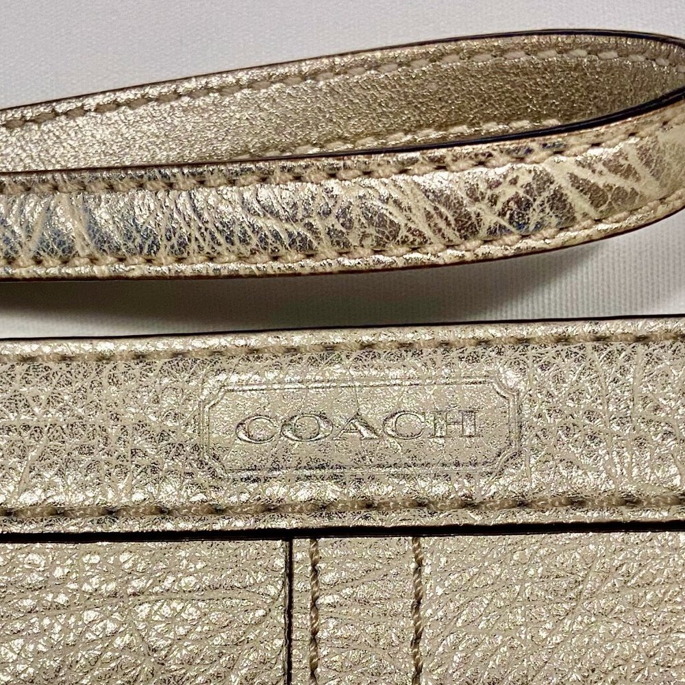 COACH Platinum Gold Metallic Large Leather Wristlet Clutch 13276 Evening Y2K NEW - Picture 13 of 16